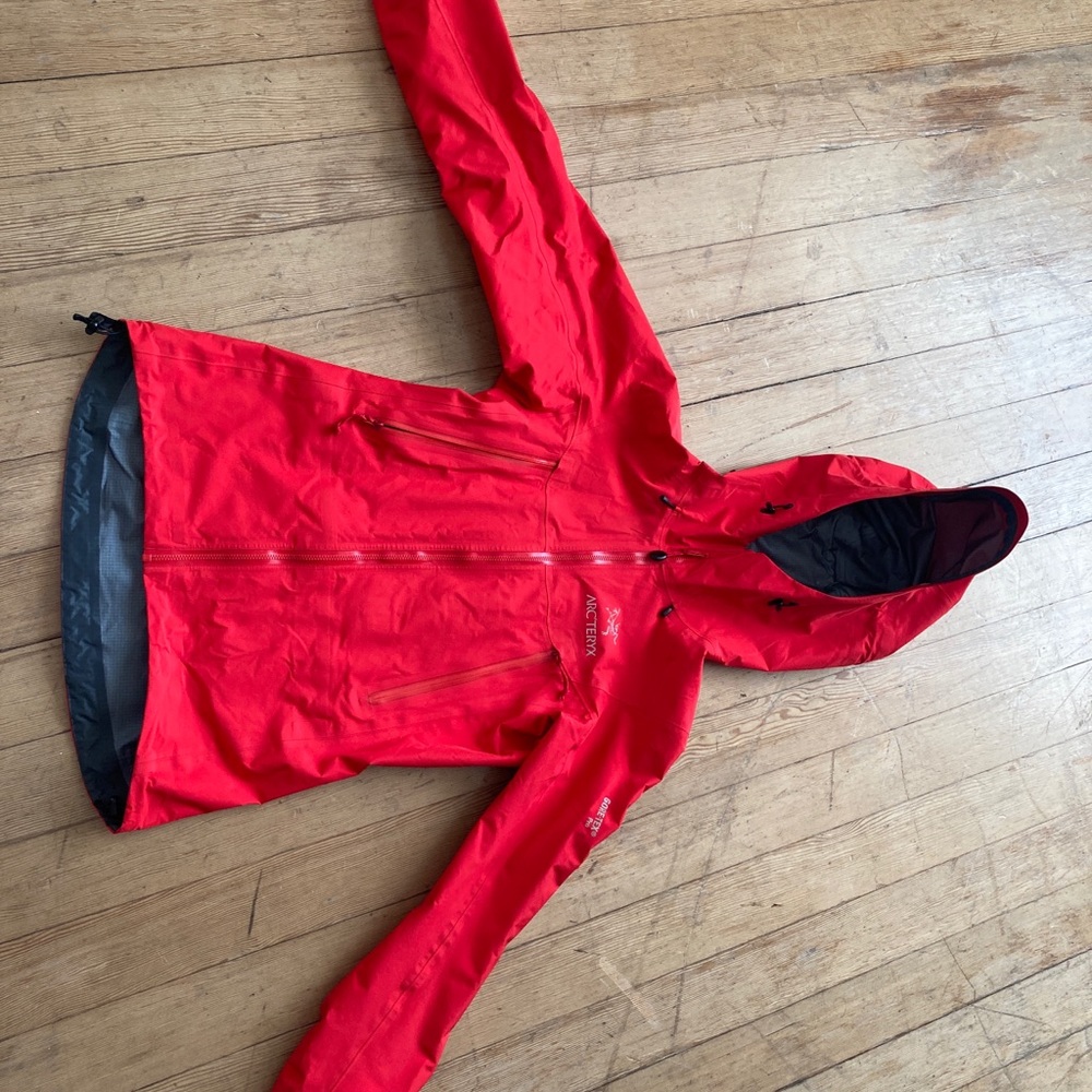 Arc’teryx Beta Lt Jacket